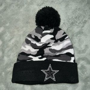 3 Dallas cowboy beanies
